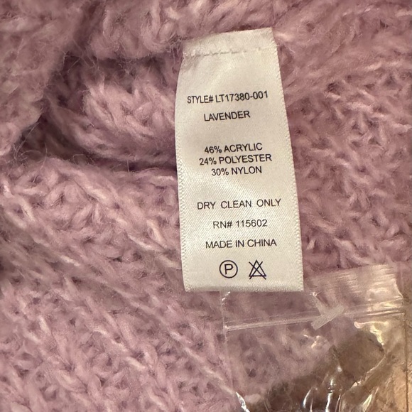 All in Favor Shaker Stitch Crop Knit V-Neck Cardigan Lavender - Picture 7 of 8